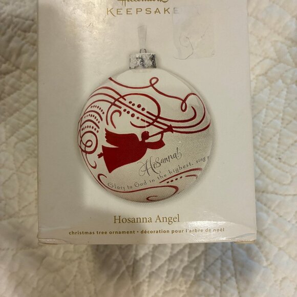 Hallmark Keepsake Christmas/Holiday Ornament - Picture 1 of 6